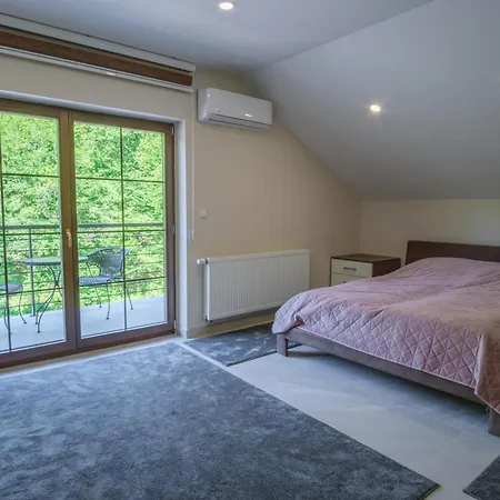 Khan Villa Polje-Bijela